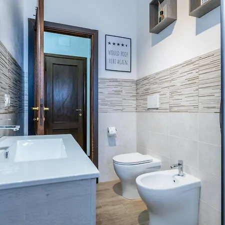 Apartment Primaverammare By Pleiades Livorno