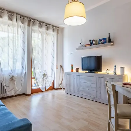 Apartment Primaverammare By Pleiades Livorno